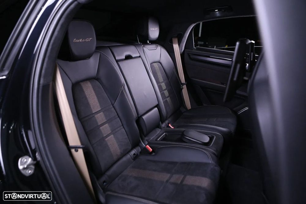 Porsche Cayenne Turbo GT - 19