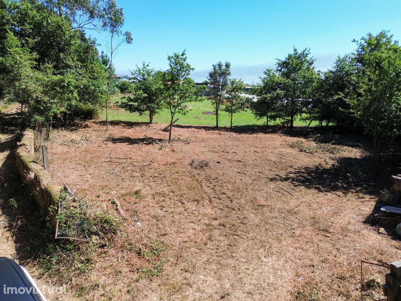 Terreno Rústico de 1 000 m² —  Castêlo da Maia (Maia) - Grande imagem: 4/10