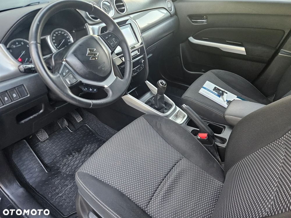 Suzuki Vitara 1.6 Elegance 2WD - 18