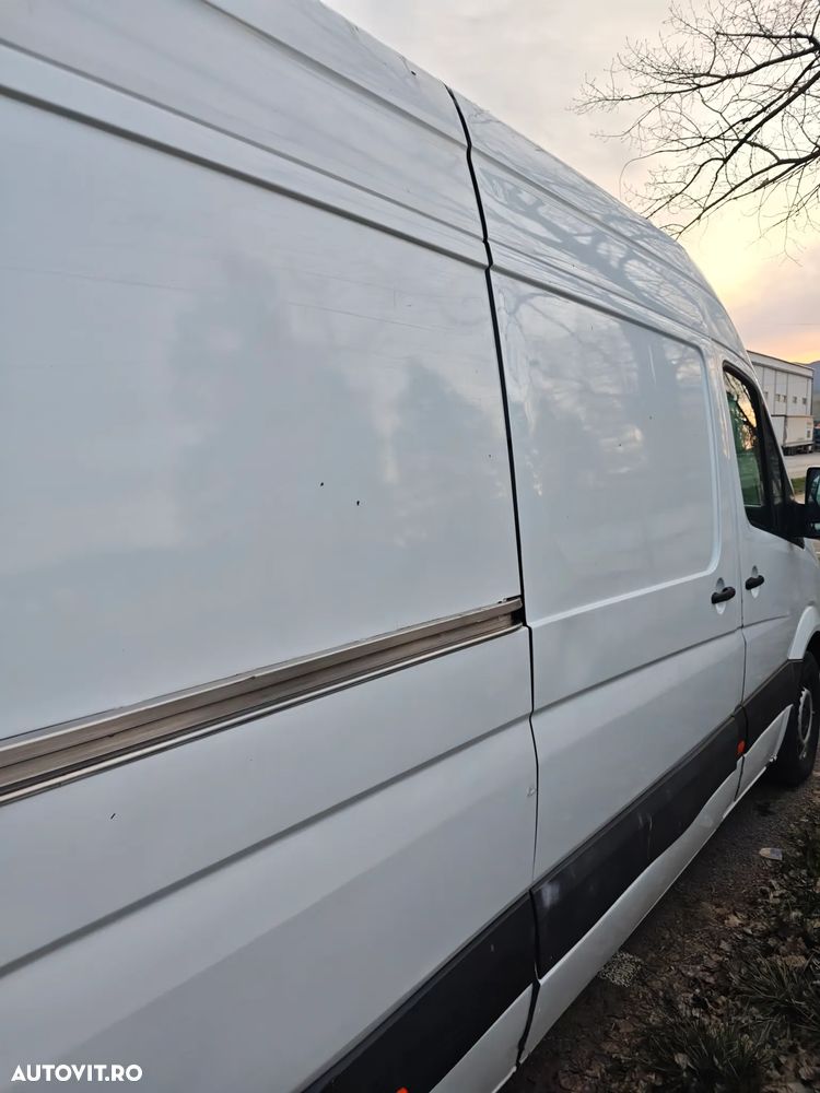 Mercedes-Benz Sprinter - 10