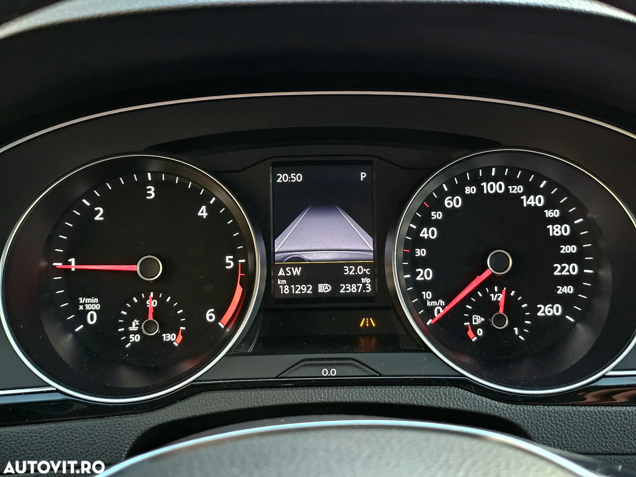 Volkswagen Passat - 6
