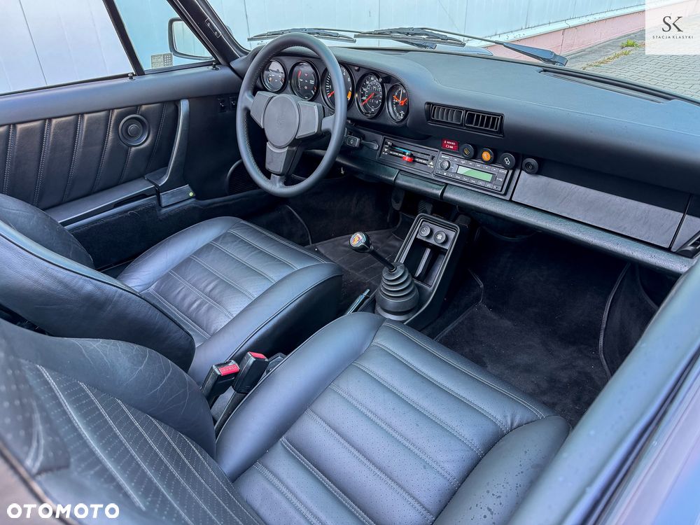 Porsche 911 - 12