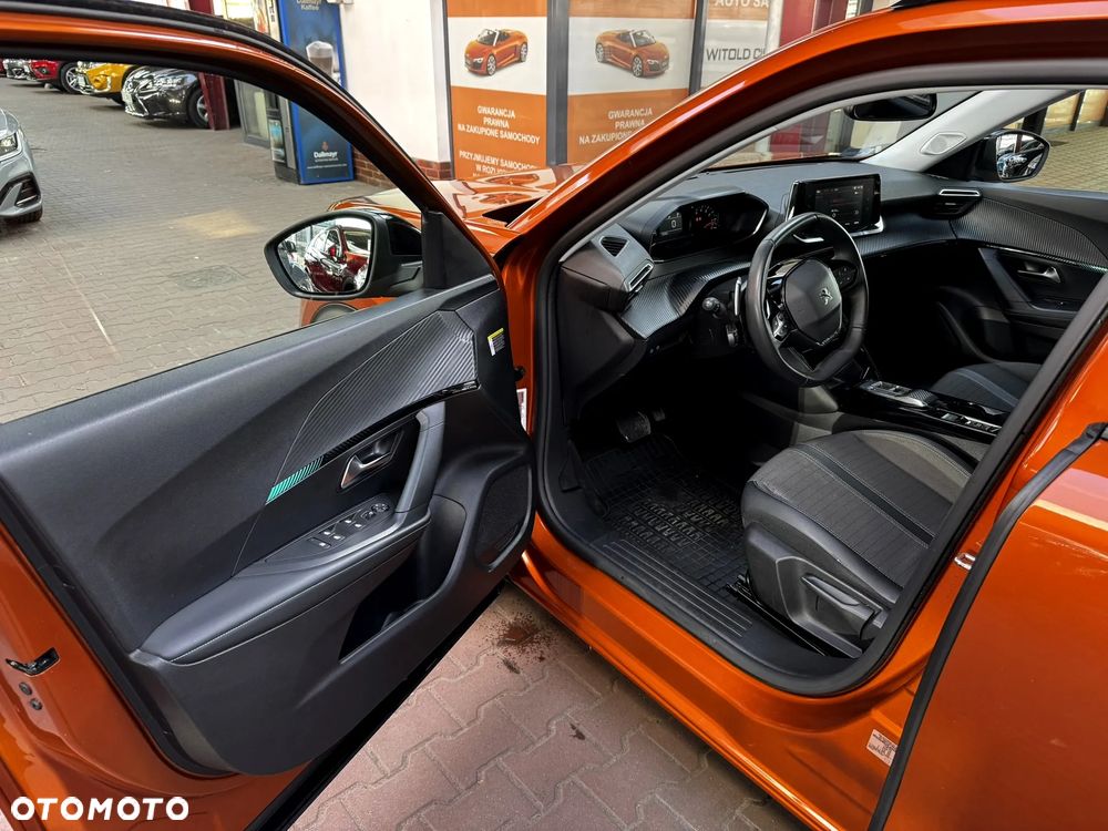 Peugeot 2008 PureTech 130 Allure S&S EAT8 - 9