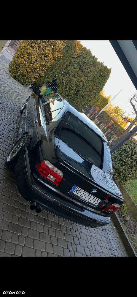 BMW Seria 5 - 31