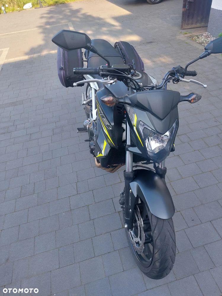 Honda CB - 2