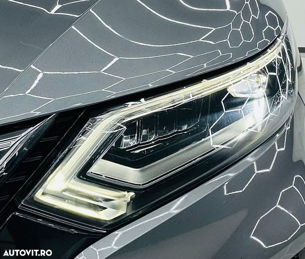 Nissan Qashqai 1.3 DIG-T TEKNA - 9