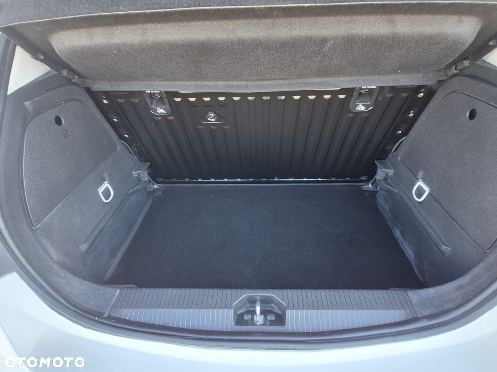 Opel Corsa 1.2 Active - 30