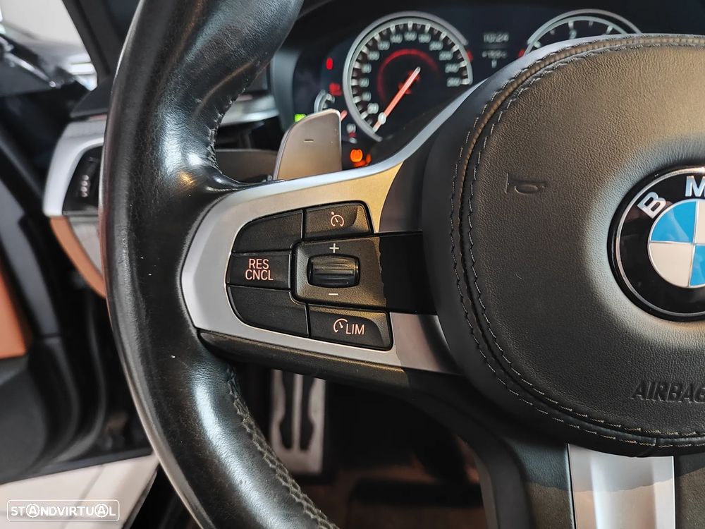 BMW 520 d Pack M Auto - 33