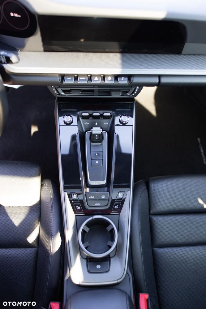 Porsche 911 Carrera - 14