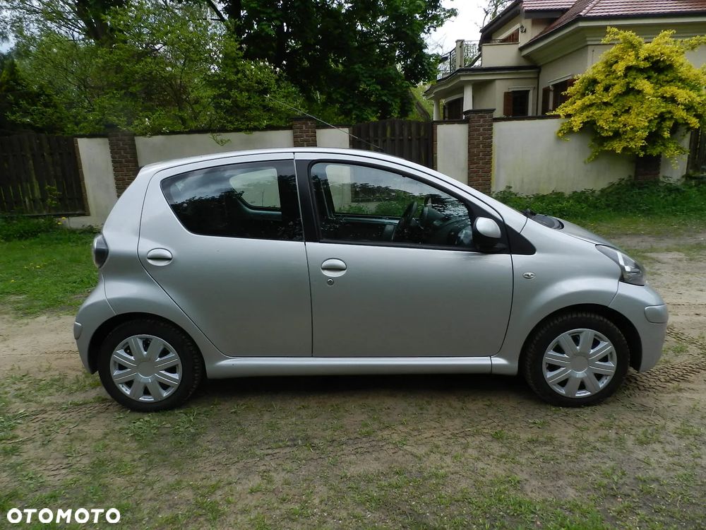 Toyota Aygo - 5