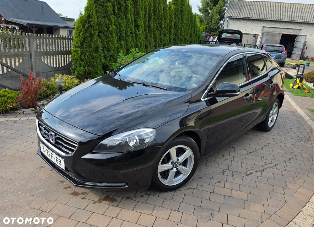 Volvo V40 D4 Momentum - 2