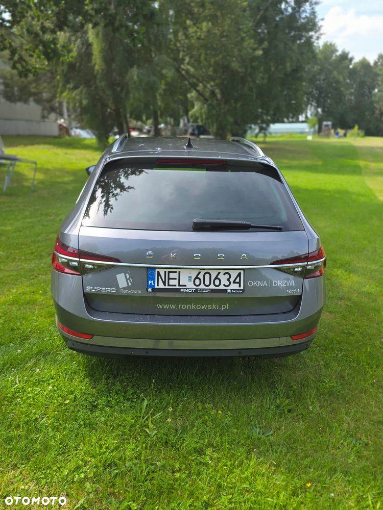 Skoda Superb 2.0 TDI SCR Style DSG - 5