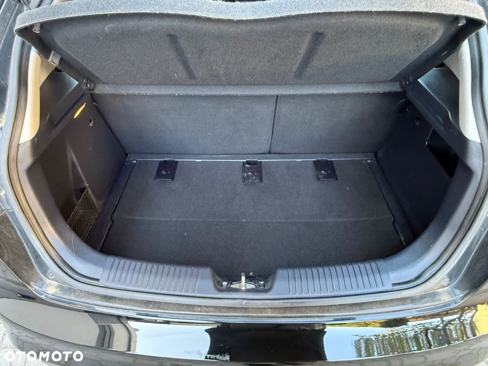 Kia Rio 1.4 Spirit - 26