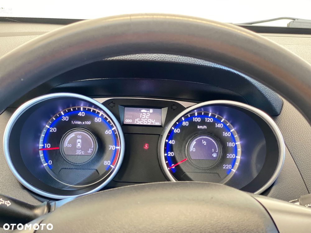 Hyundai ix35 1.6 2WD blue Trend - 23