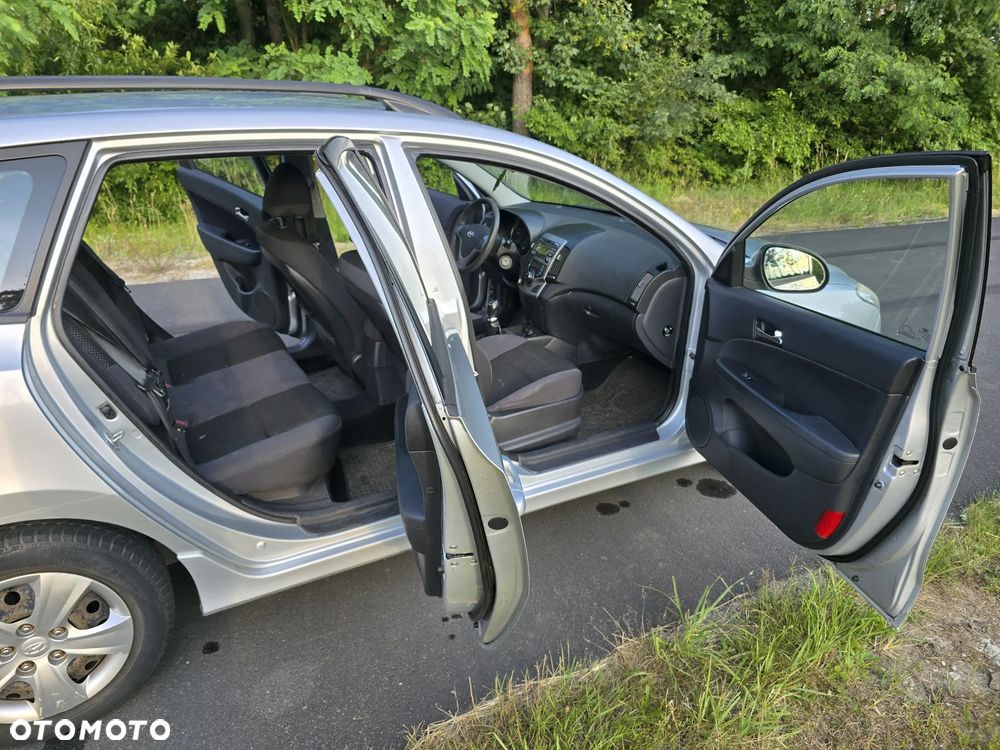 Hyundai i30 1.6 CRDi Classic - 9