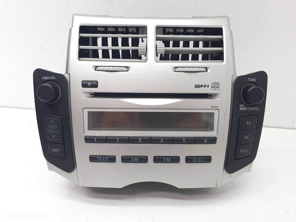 RADIO FABRYCZNE 86120-0D200 TOYOTA YARIS II 2006 EUROPA - 1