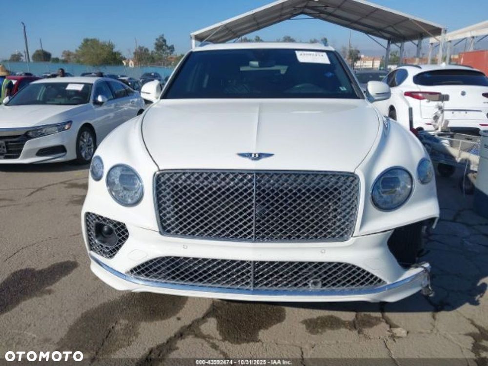 Bentley Bentayga - 8