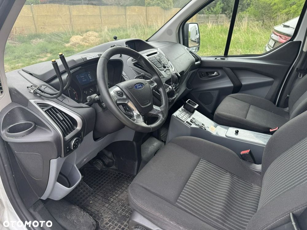 Ford Transit Custom - 13