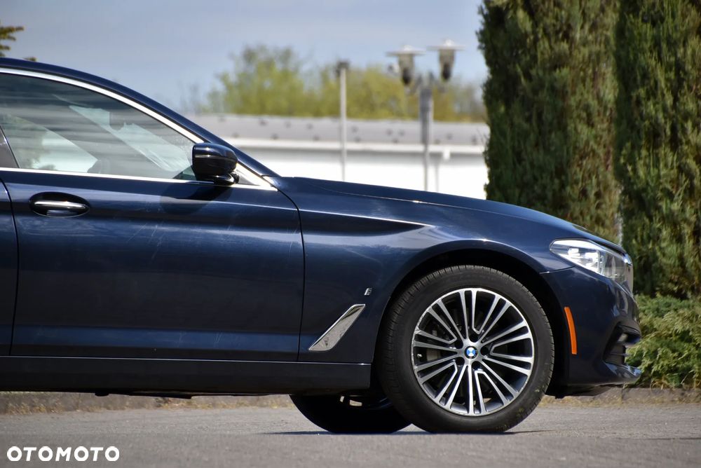 BMW Seria 5 530e iPerformance xDrive Luxury Line - 22