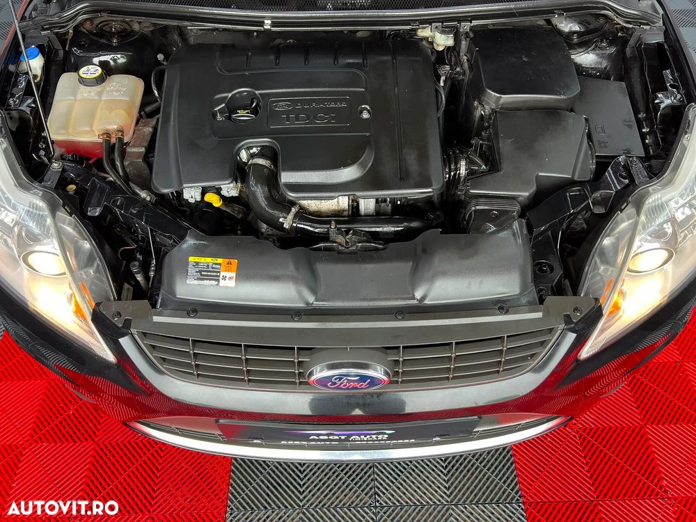 Ford Focus - 21