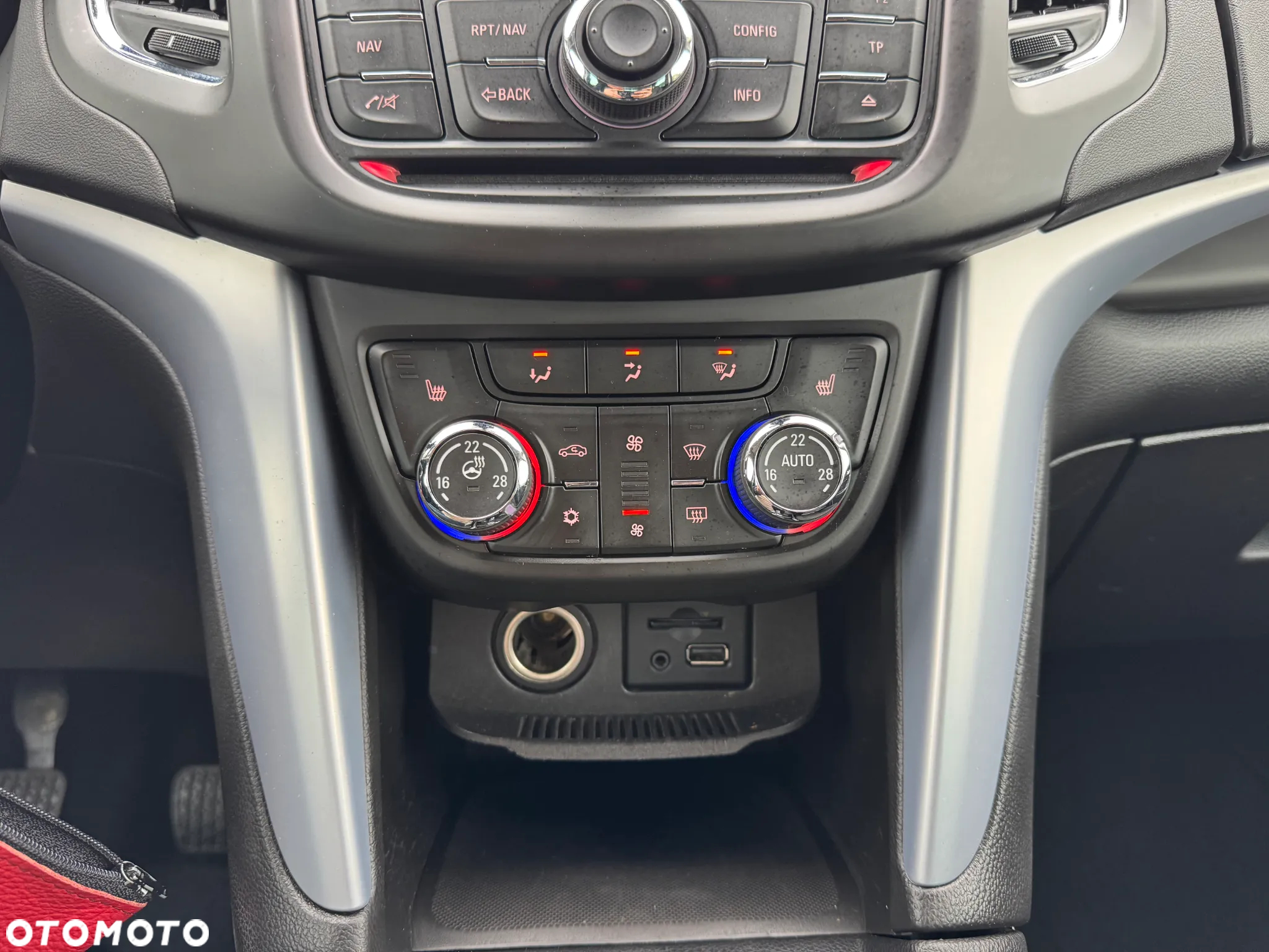 Opel Zafira 1.4 Turbo (ecoFLEX) Start/Stop Innovation - 18