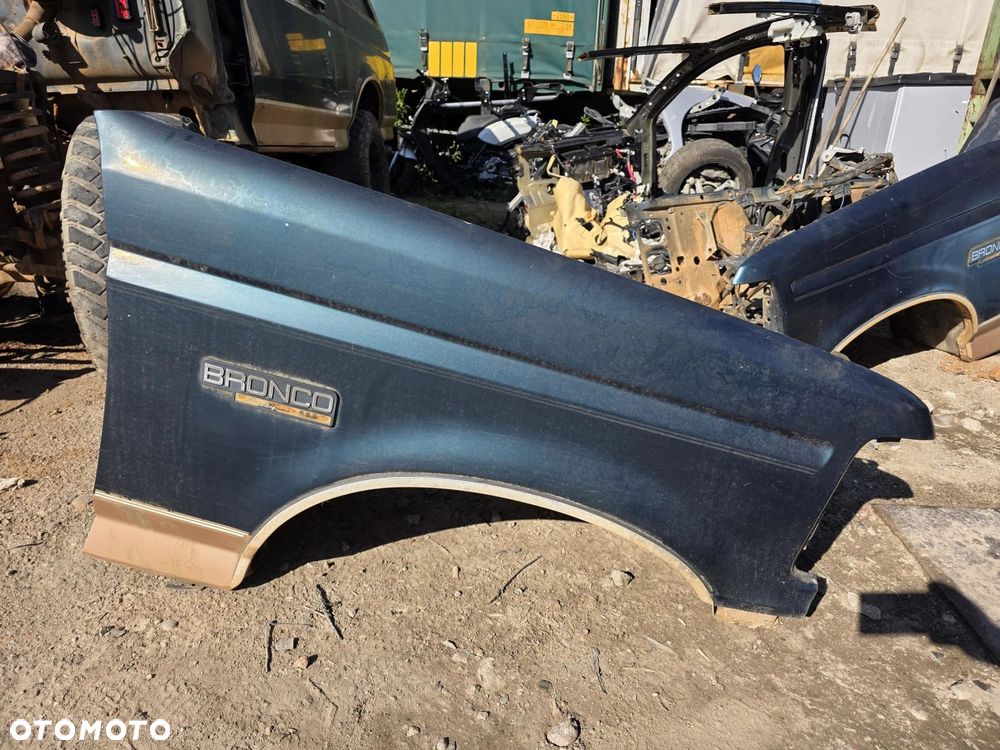 BŁOTNIK PRAWY FORD BRONCO EDDIE BAUER 1994