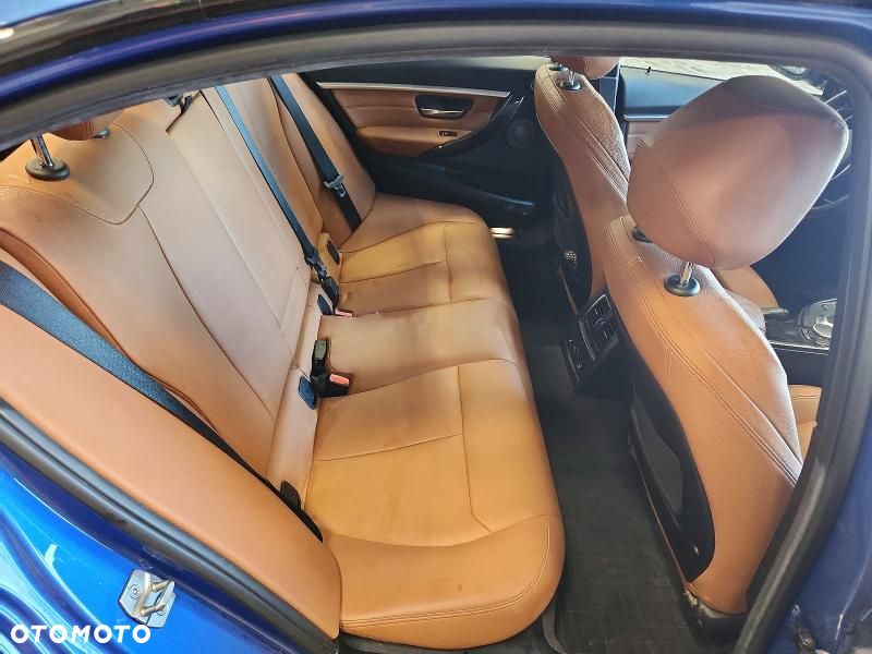 BMW Seria 3 340i xDrive M Sport - 6