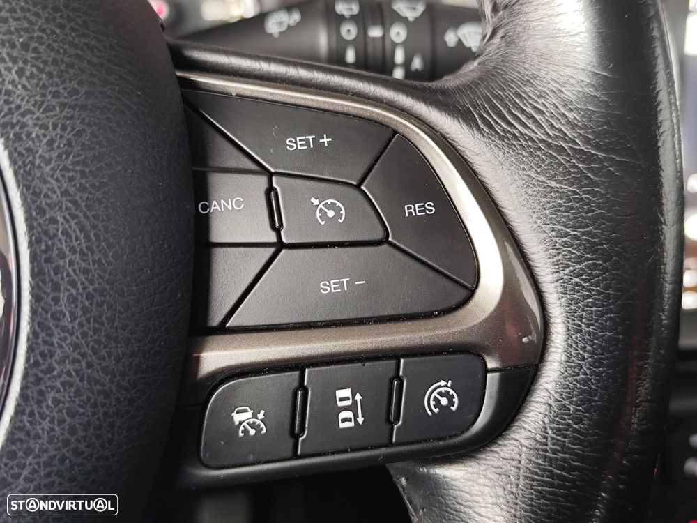 Jeep Renegade 1.6 MJD Limited - 16