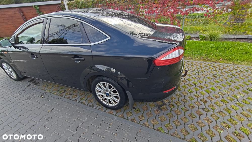 Ford Mondeo - 8