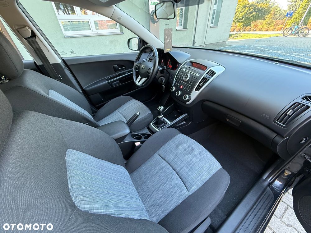 Kia Ceed 1.4 CVVT ISG Vision - 8