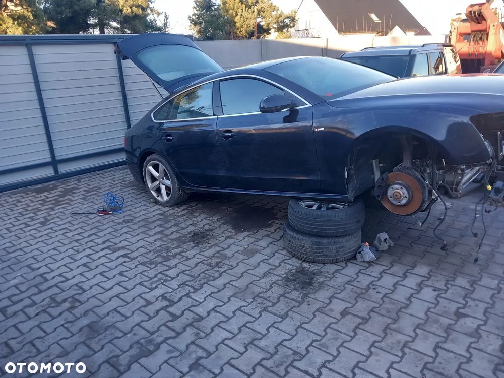 Drzwi błotnik Audi A5 lift LX5R - 3