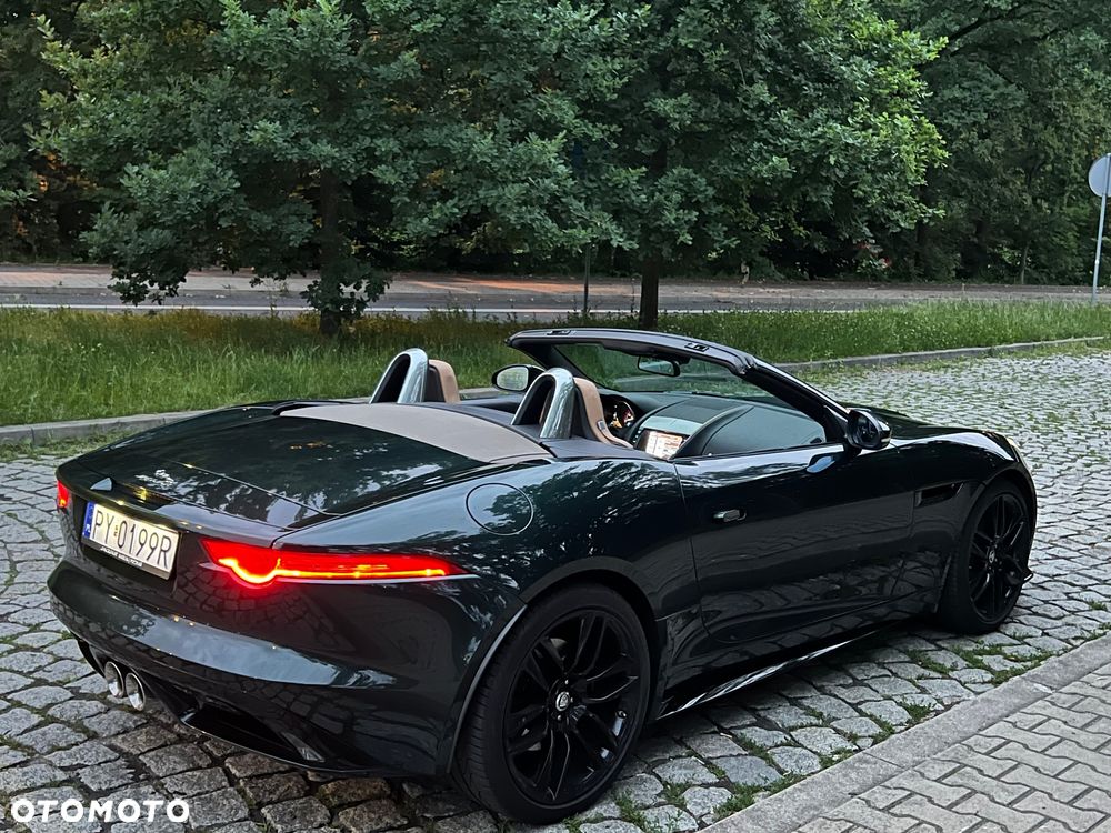 Jaguar F-Type - 24