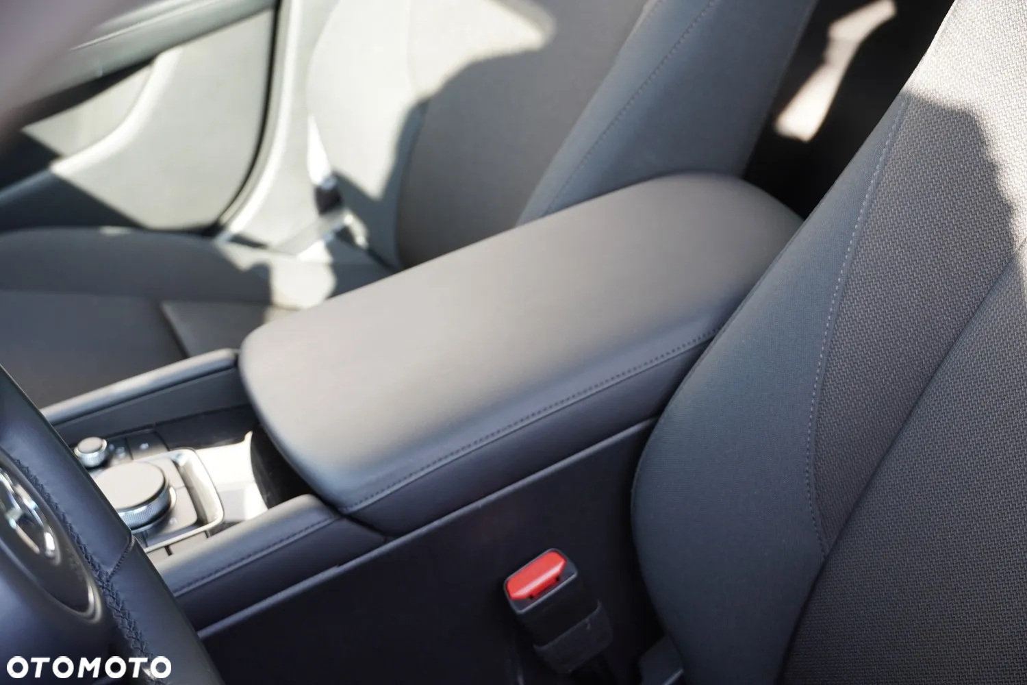 Mazda 3 2.0 mHEV Exclusive Line - 26