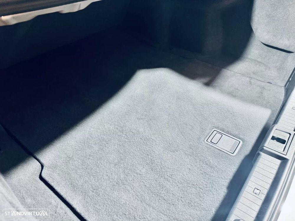 Mercedes-Benz E 270 - 18