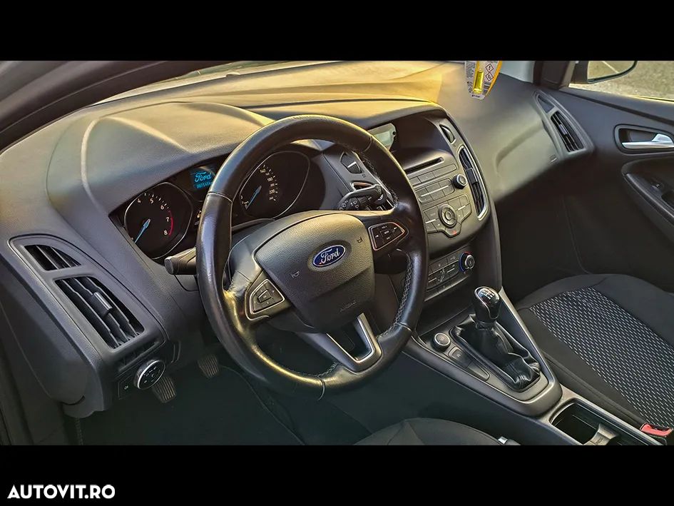 Ford Focus - 6