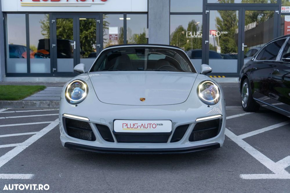 Porsche 911 Carrera 4 GTS Cabriolet PDK - 5