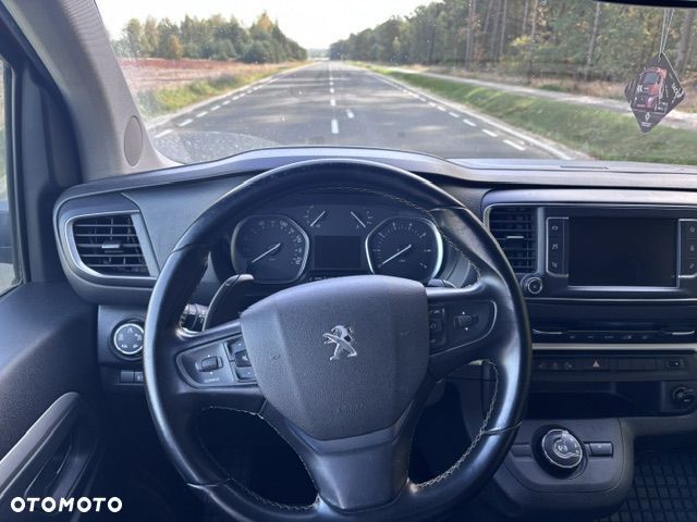 Peugeot Traveller - 9