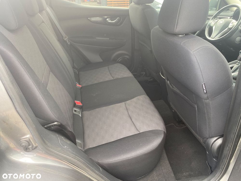 Nissan Qashqai 1.6 DIG-T N-Connecta - 31