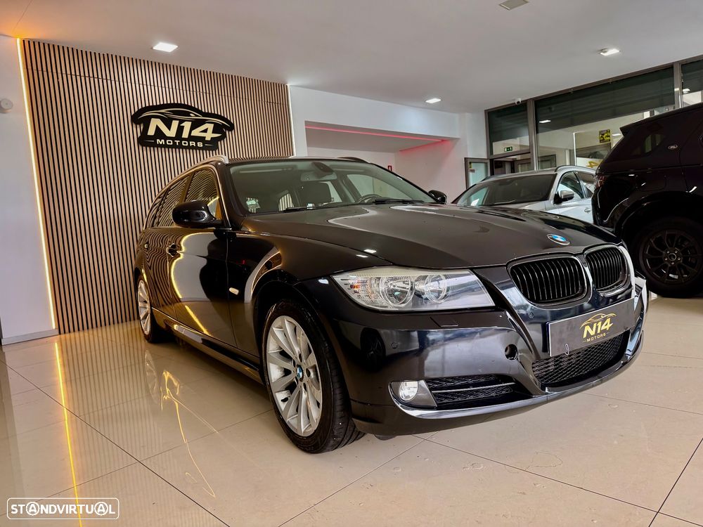 BMW 318 d LifeStyle Auto - 17