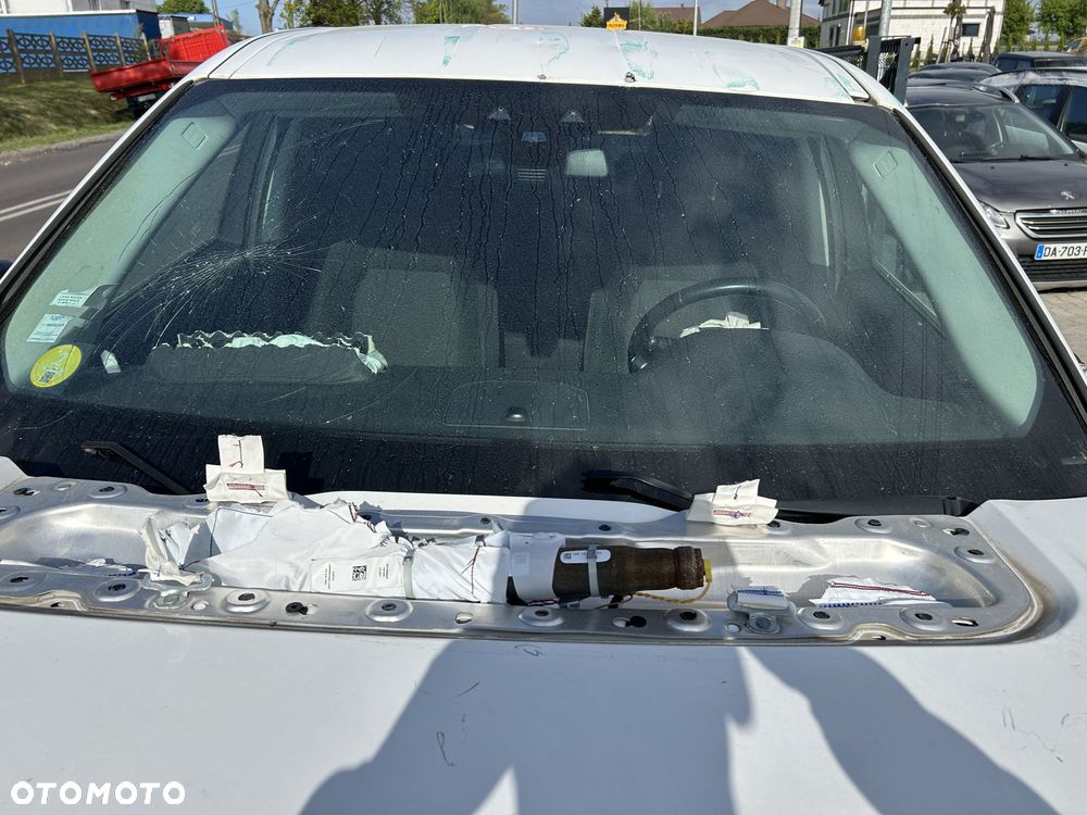 Land Rover Discovery Sport - 33