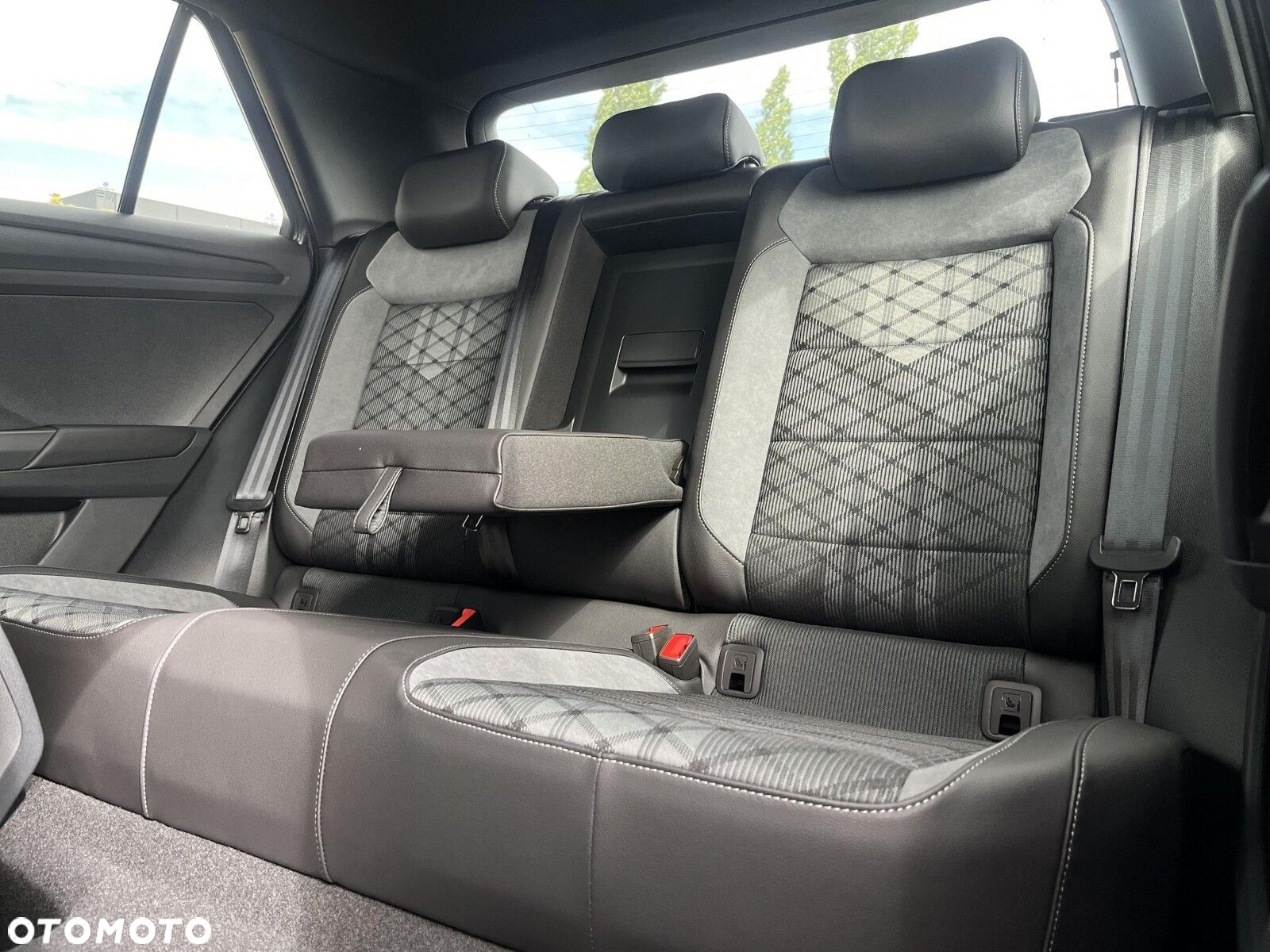 Volkswagen T-Roc - 40