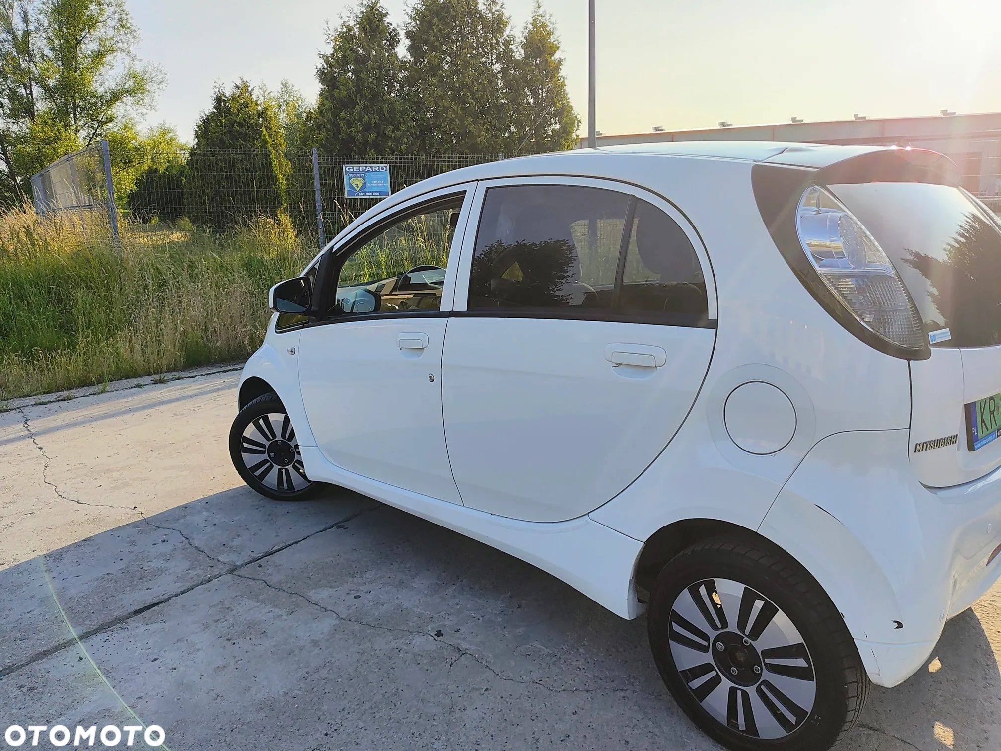 Mitsubishi i-MiEV Standard - 6