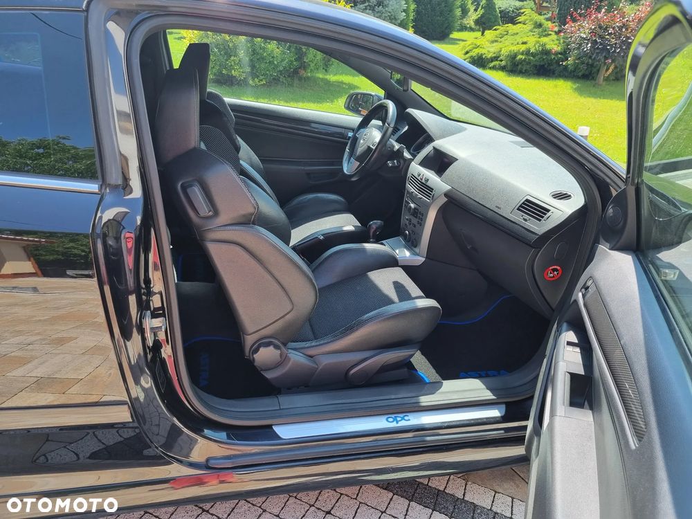Opel Astra 2.0 T OPC - 13