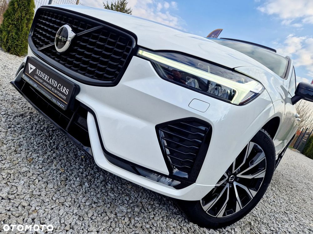 Volvo XC 60 B4 D Plus Dark - 29