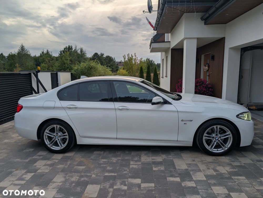 BMW Seria 5 520d xDrive - 4