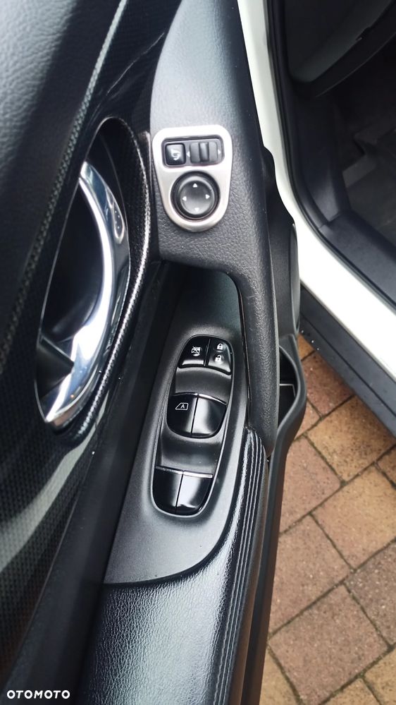 Nissan X-Trail - 12