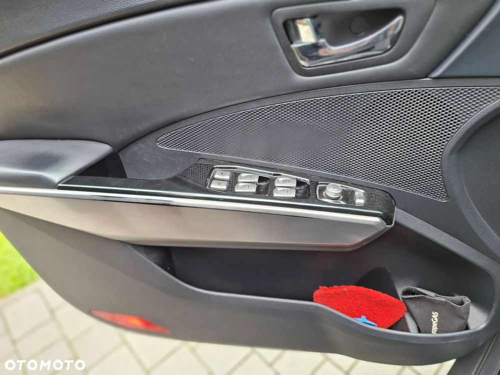 SsangYong/KGM Tivoli 1.6 Quartz - 23
