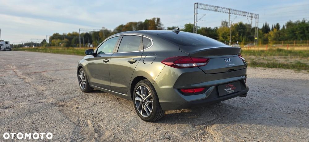 Hyundai i30 1.5 T-GDI 48V Comfort DCT - 8
