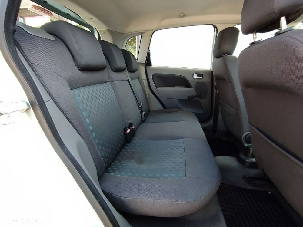 Ford Fiesta - 13