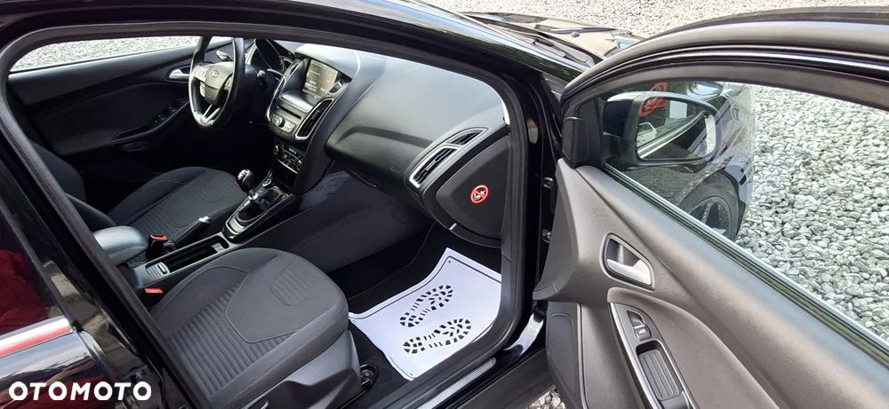 Ford Focus 2.0 TDCi Titanium ASS - 20